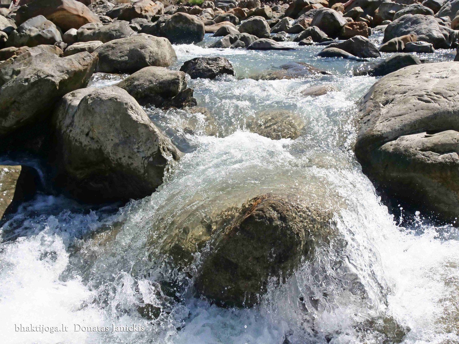 90 ganga rishikesh 2023 02 23