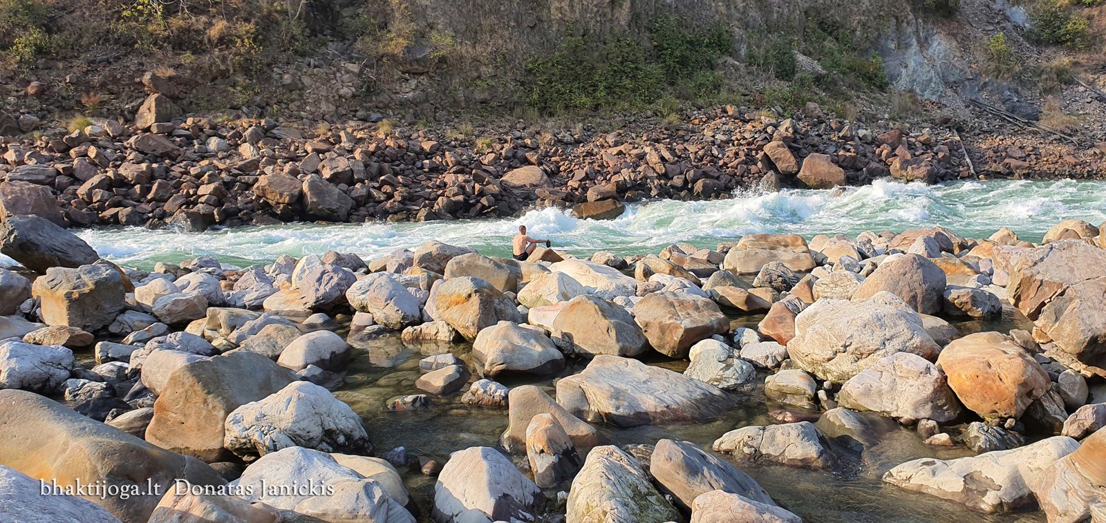 96 ganga rishikesh 2023 02 25