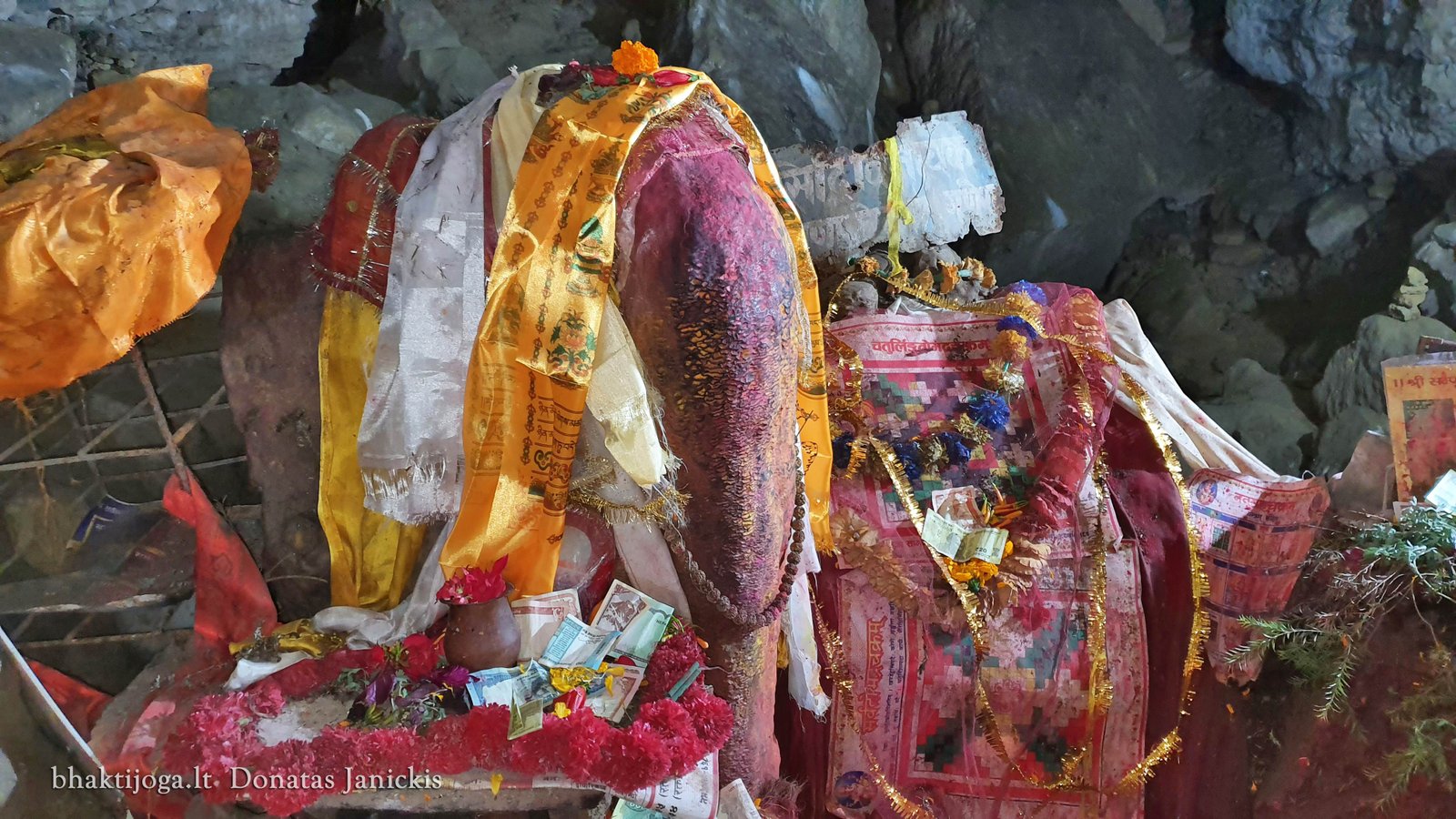 19 mahendra cave pokhara 2024 01 01