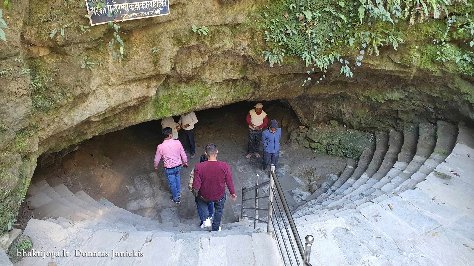 2 mahendra cave pokhara 2024 01 01