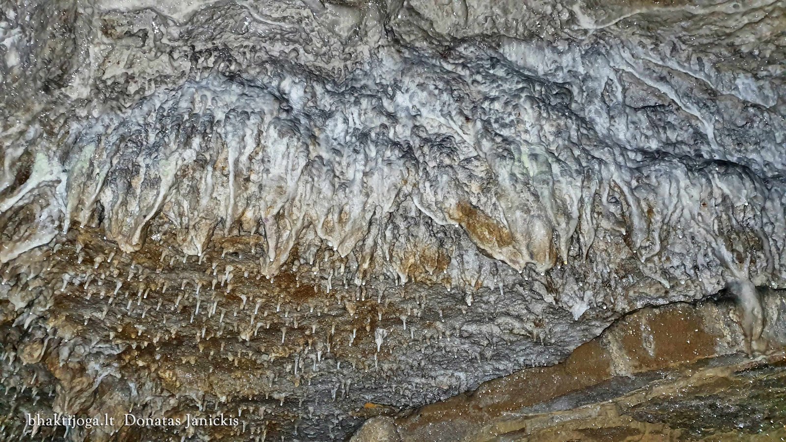 22 mahendra cave pokhara 2024 01 01